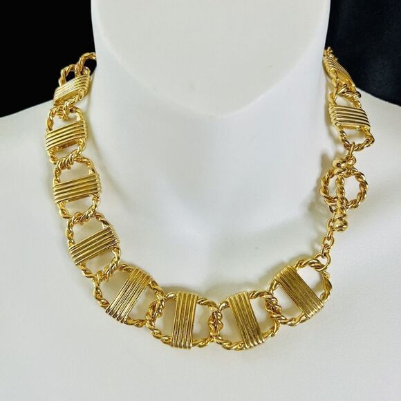 Vintage CIRO Bold Gold Plate Chunky Luxury Choker Necklace Wide Heavy 145gr 1343 - Picture 9 of 16